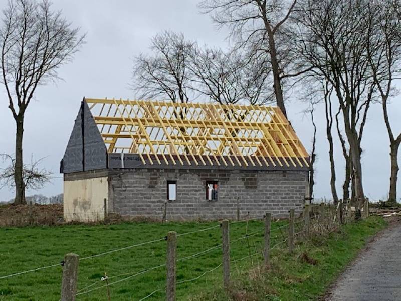 Maître d'œuvre pour l'agrandissement d'une maison par le toit à Goderville 76