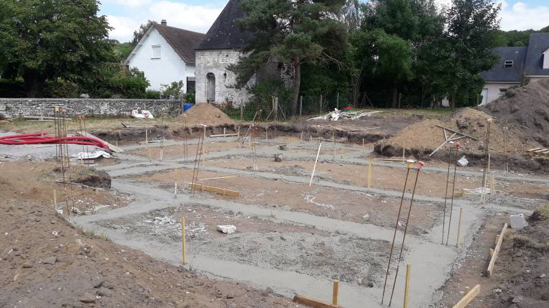 Construction d'une maison contemporaine sur mesure par nos artisans partenaires proche Duclair